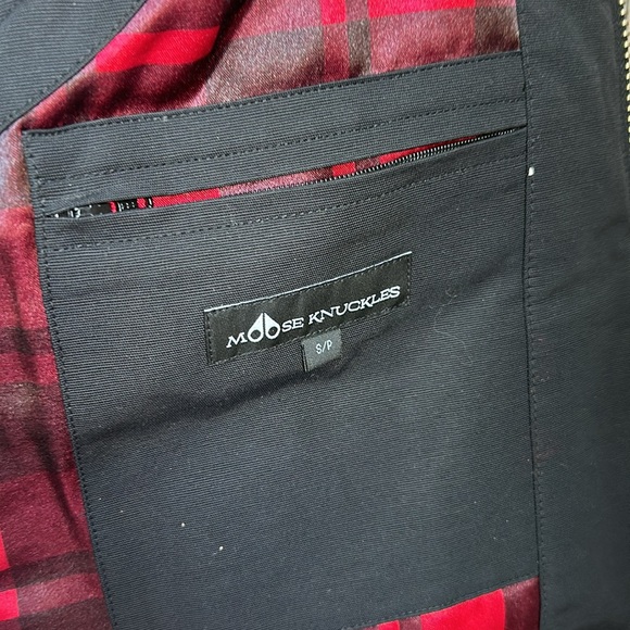 Moose knuckles Mirabel ladies peak vest 291 S. Brand New never worn. - Picture 7 of 10